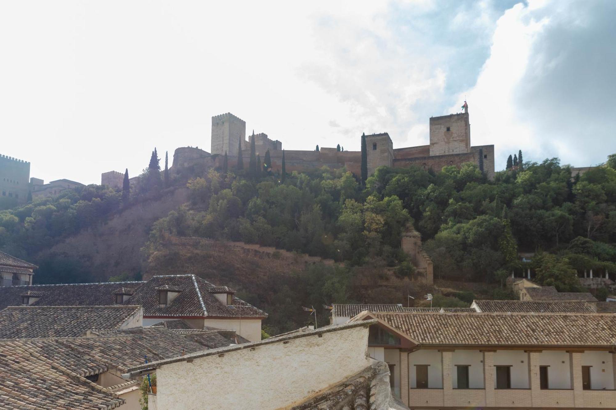Apartamento Duplex Con Vista A La Alhambra Granada Exteriör bild